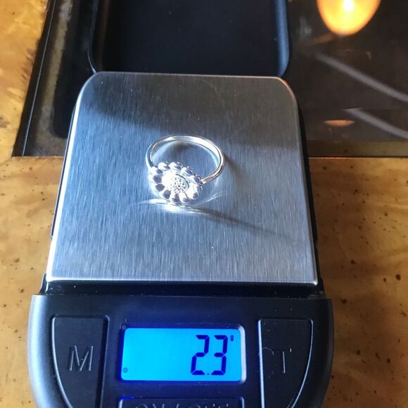 Natural Diamond Accent Sterling Silver Flower Ring Size 6 - Picture 7 of 9